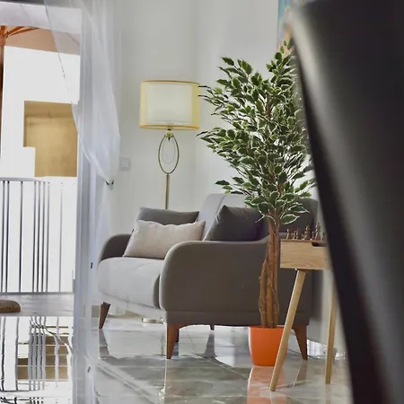 Alight Sauna & Penthouse Apartment *